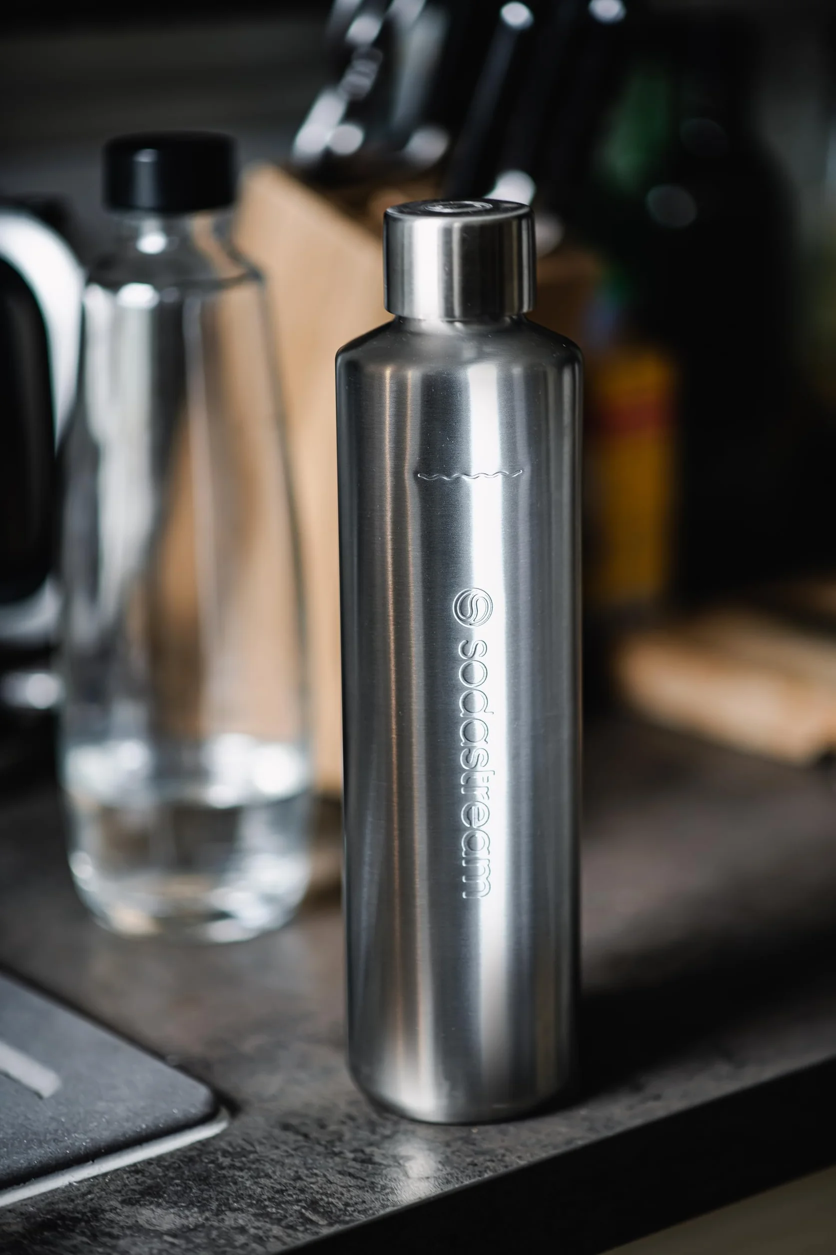 sodastream Termos termiczny 0,8 l, stal nierdzewna, nadaje się do mycia w zmywarce, kompatybilna z DUO i E-DUO, utrzymuje ciepło i zimno do 12 godzin, 1 sztuka