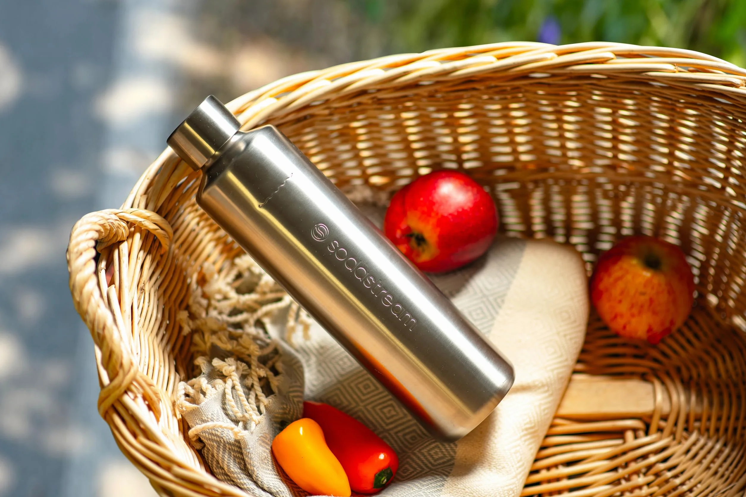 sodastream Termos termiczny 0,8 l, stal nierdzewna, nadaje się do mycia w zmywarce, kompatybilna z DUO i E-DUO, utrzymuje ciepło i zimno do 12 godzin, 1 sztuka