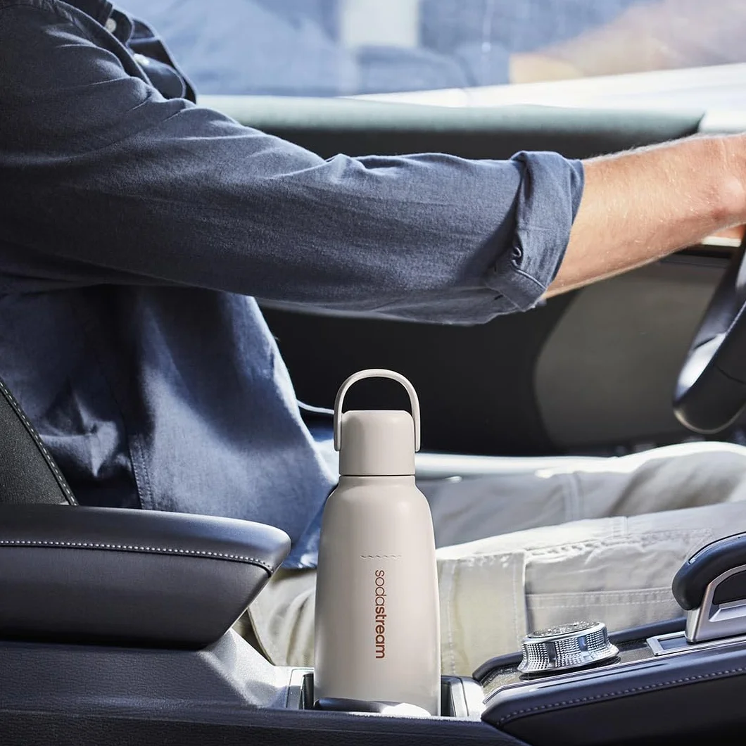 SodaStream Fizz&go Cool 0,9 l metalowa butelka piaskowa, nadaje się do mycia w zmywarce, kompatybilna z Duo, E-Duo, Terra itp., utrzymuje ciepło i zimno do 12 godzin, nie zawiera BPA, 1 sztuka